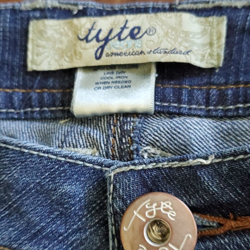 Tyte Jeans - Picture 3 of 9